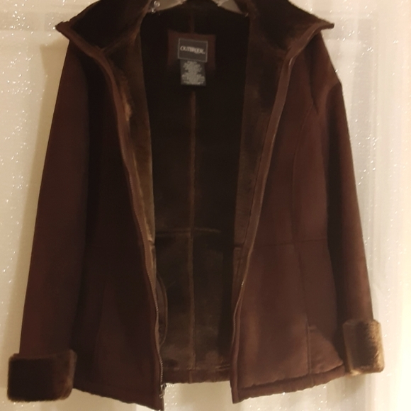 Fall/winter coat - Picture 3 of 7